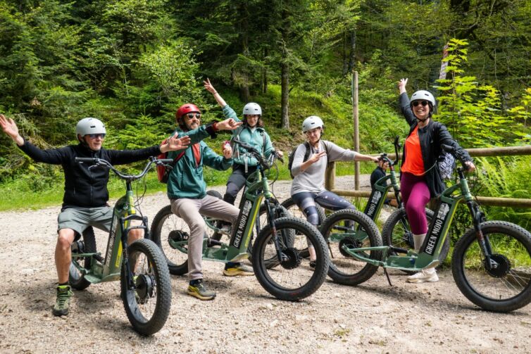 Activité conviviale en trottinettes électriques à La Bresse Green Mojo Vosges