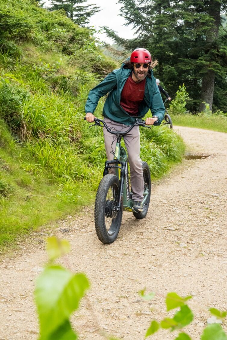 Plaisir en trottinette électrique de montagne Green Mojo La Bresse Vosges